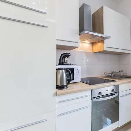 Comfrot One Bedroom With Sea View
