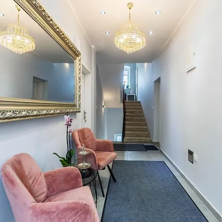 Comfrot One Bedroom With Sea View Pula