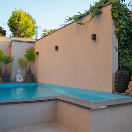 Comfrot One Bedroom With Sea View *