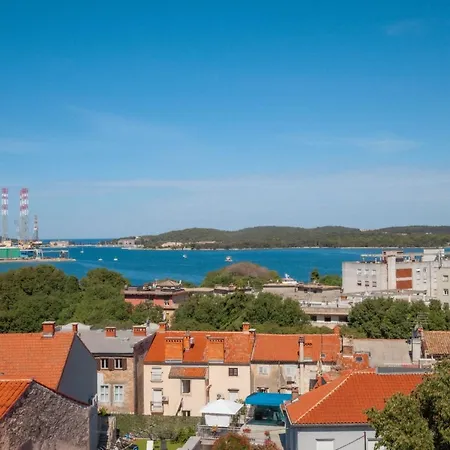 Apartamento Comfrot One Bedroom With Sea View